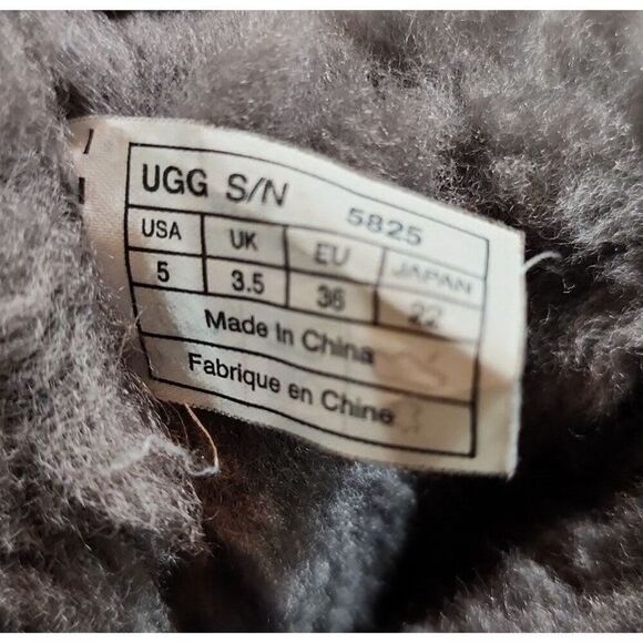 UGG Australia Classic Boots Size 5 - Picture 6 of 6
